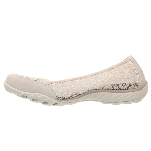 Skechers Women Relaxed Fit: Breathe Easy - Pretty Factor Natural