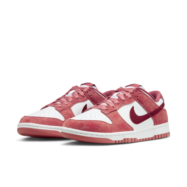 NIKE DUNK LOW VDAY