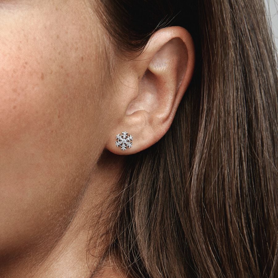 Sparkling Snowflake Stud Pandora Earrings