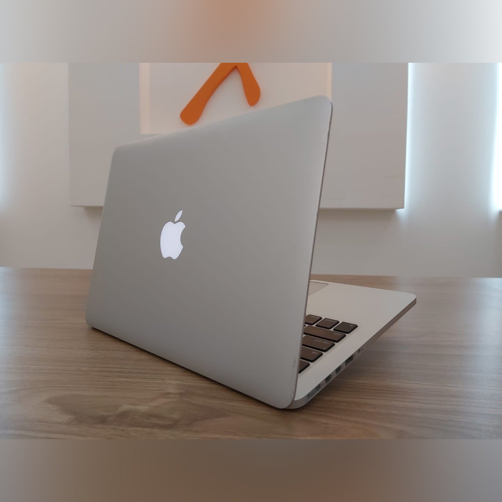 Apple MacBook Pro 13 i7 Laptop (Used Just Like New)