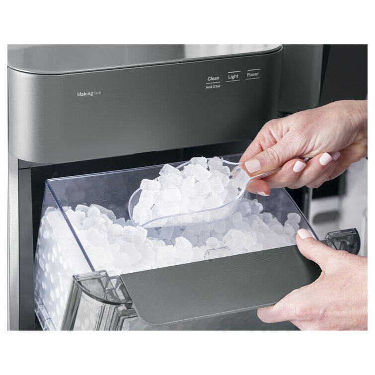 Clearance Sale - Large Capacity Freestanding Ice Machine