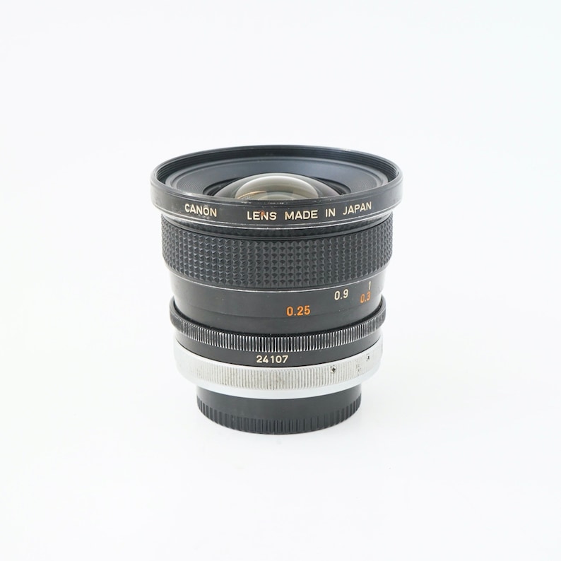 Canon FD 20mm f/2.8 S.S.C. super wide-angle lens for Canon SLR Cameras
