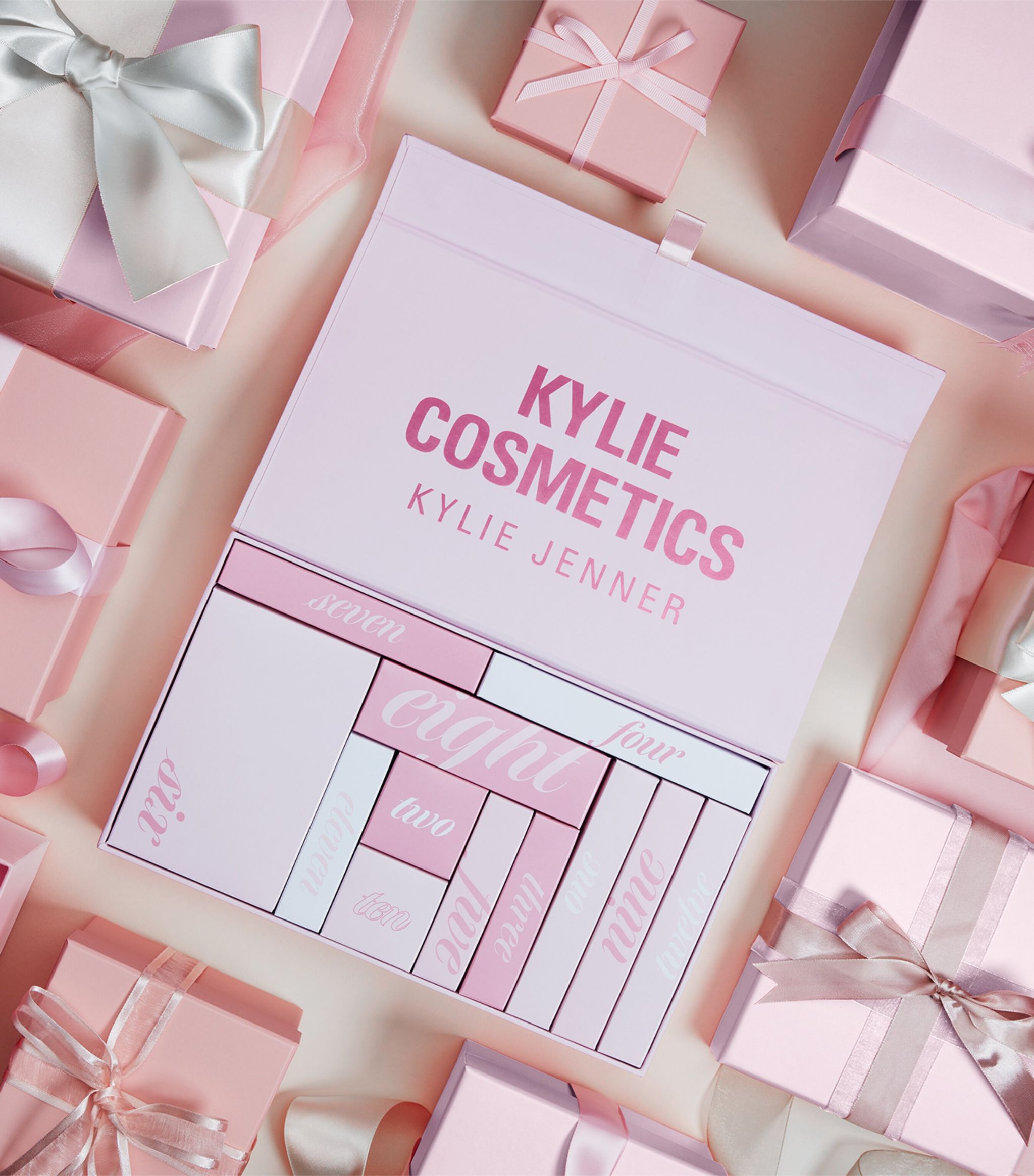 KYLIE COSMETICS  Twelve Days of Kylie Beauty Advent Calendar